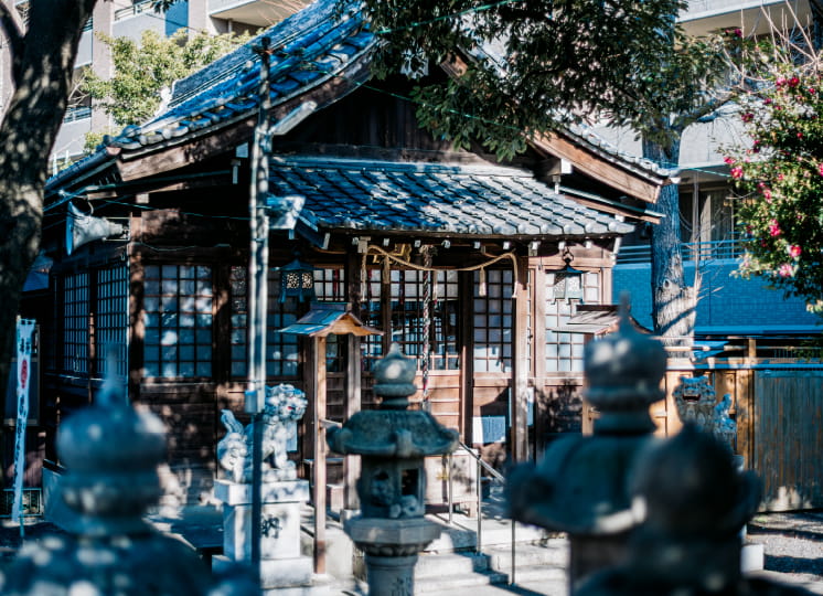 物部神社（徒歩2分・約130m）